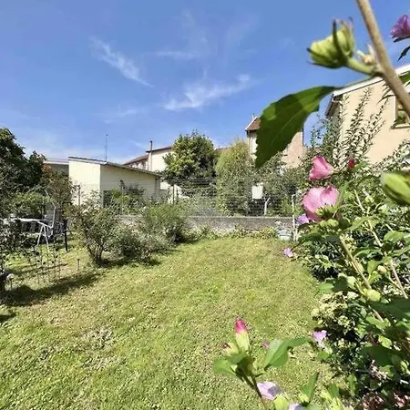 A 10 Minutes Centre Apartment *